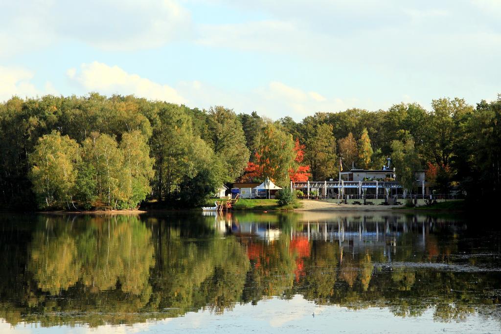 Hotel Am Springhorstsee Grossburgwedel Exterior photo